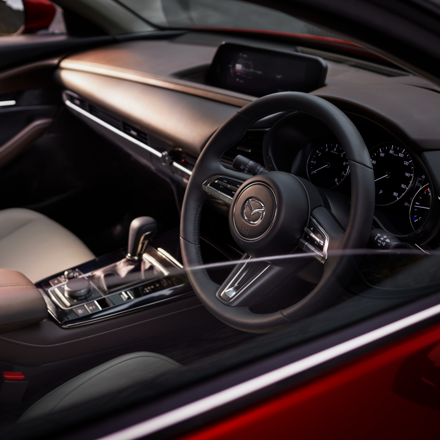 2019 Cx 30 Japan Rhd 1 C19 900X900 (1)