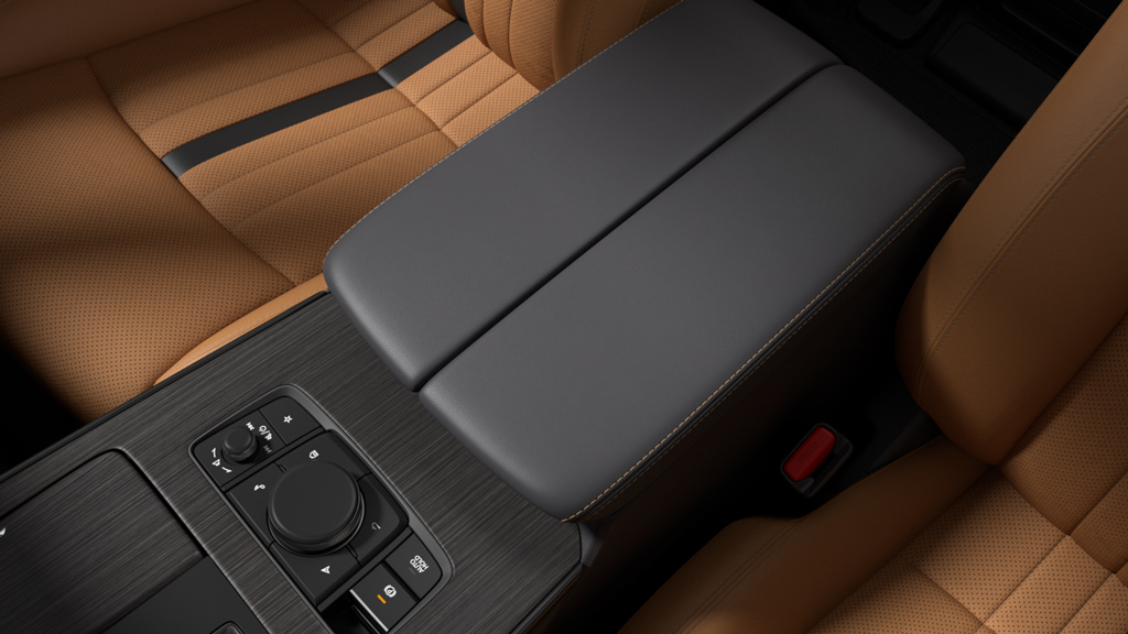 Cx 90 2023 Usa Kkn1 Kjk8nag 51F Kh5 028 Int Consoleboxclosed 1024